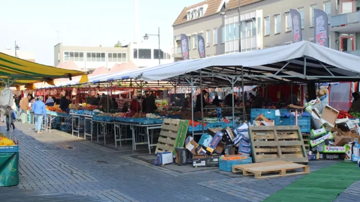 Weekmarkt Helmond start en eindigt een uur eerder vanwege hitte