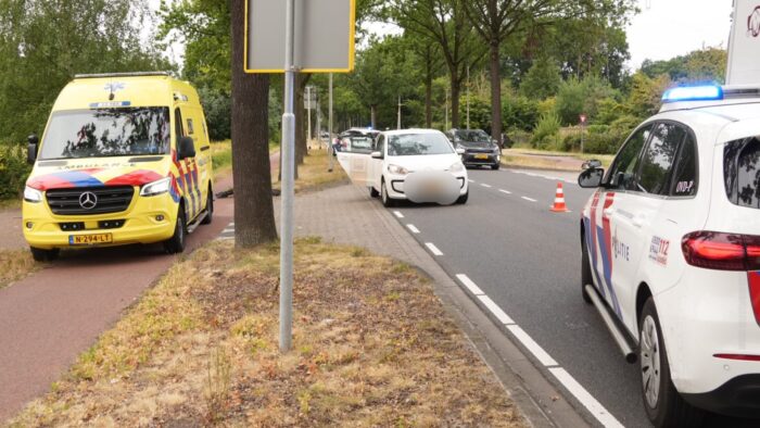 Veel schade bij kop-staartbotsing op de Geldropseweg in Helmond