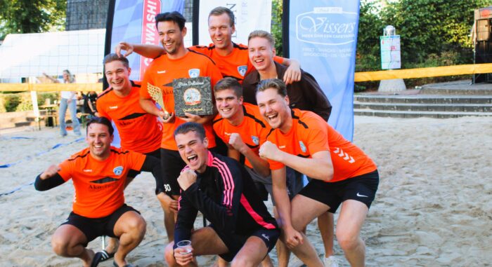 De Hengelaars winnen tweede editie Van Bree beachvolleybaltoernooi in Brouwhuis