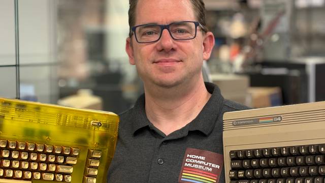 Bart gokt op comeback van de Commodore-computer en opent een winkel in Helmond