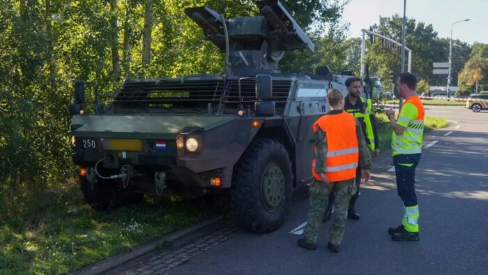 Pantservoertuig en twee auto’s betrokken bij ongeval in Helmond
