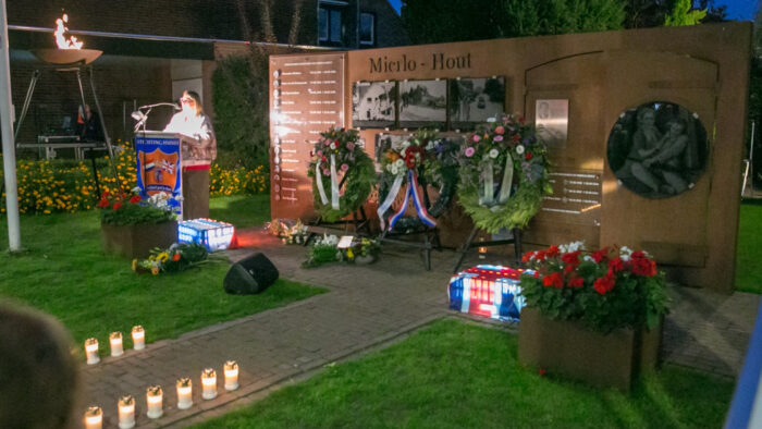 [FOTO’S] Herdenking van de bevrijding van Mierlo-Hout; ‘Vrijheid geef je door’
