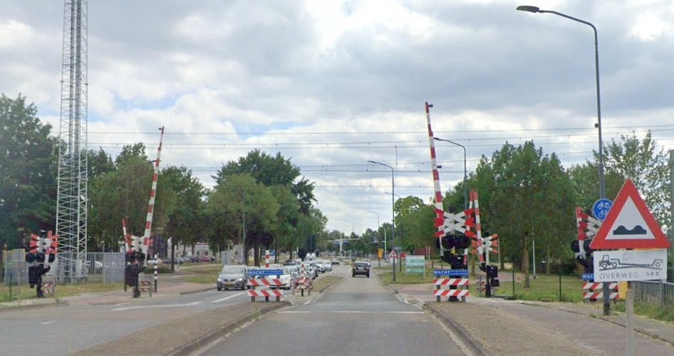 Spoorwegovergang Churchillaan vanaf volgende week zondag dicht voor autoverkeer