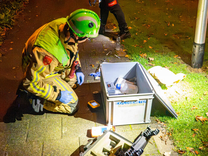 Hulpdiensten massaal naar melding ongeval met gevaarlijke stoffen in woning in Helmond