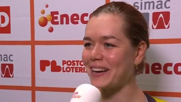 Helmondse Lieke Nooijen klopt landgenoten en wint proloog Eneco Tour in Den Haag