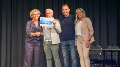 Veiling en donaties leveren 9.280 euro op voor buurtkar in Mierlo-Hout